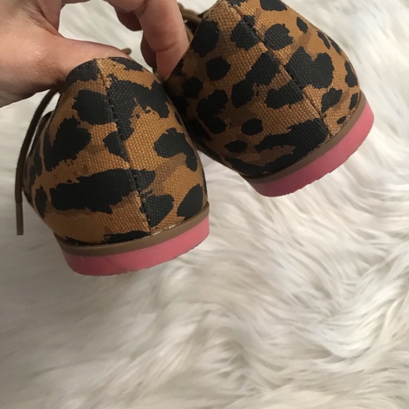 Forever 21 Cheetah Print Loafer Flats Size 9 - Picture 3 of 8